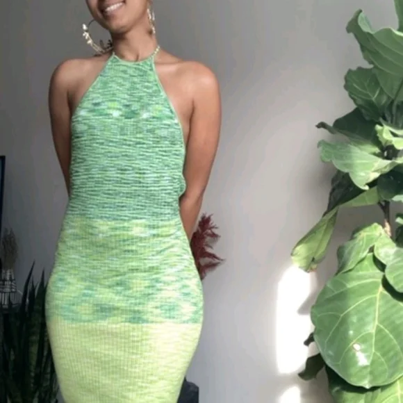 OMBRE TIE NECK KNIT DRESS SIZE M/L - Picture 1 of 4